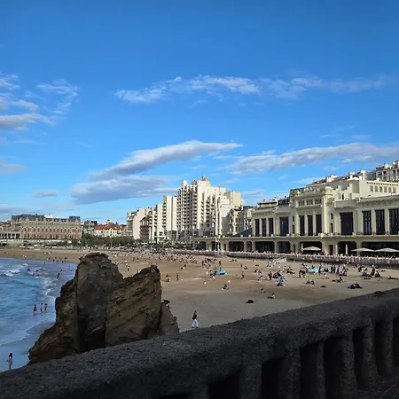 25m2 Grande Plage, Hypercentre, Balcon Апартаменты